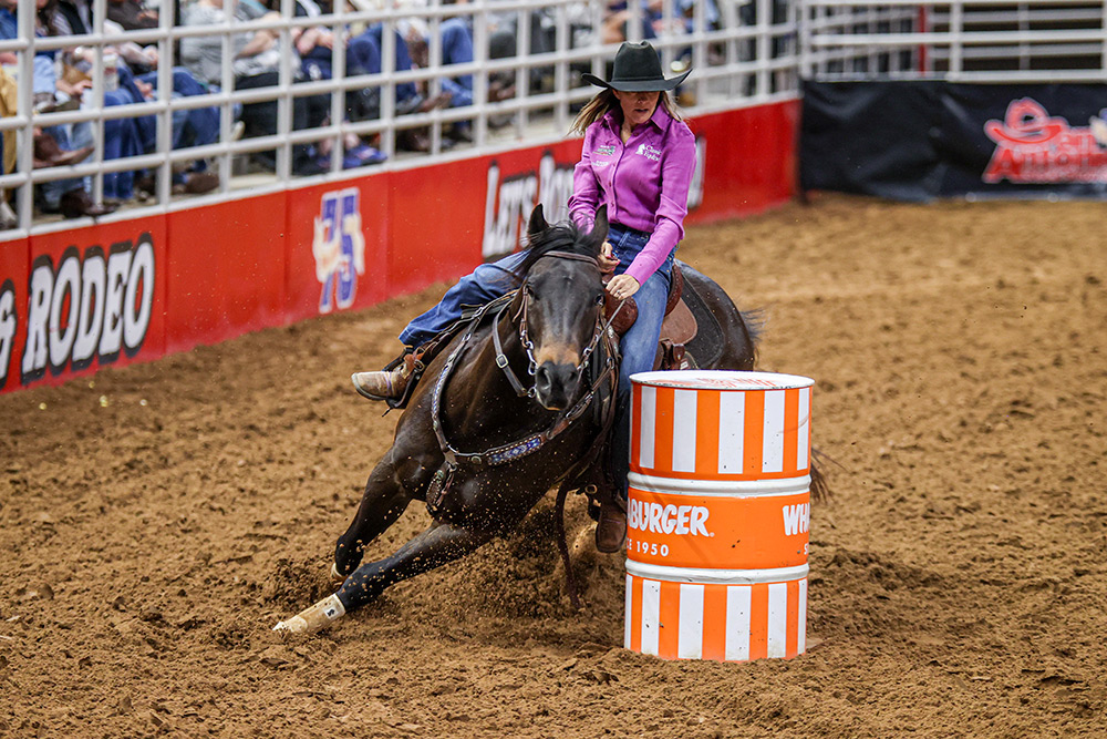 Mowry Defends Her Title in San Antonio WPRA