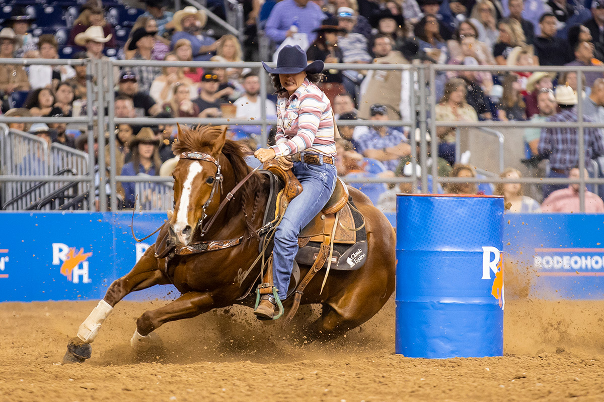 FINALS-BRIGGS-JORDAN_SS-CHAMPION_BARREL-RACING_IP020012