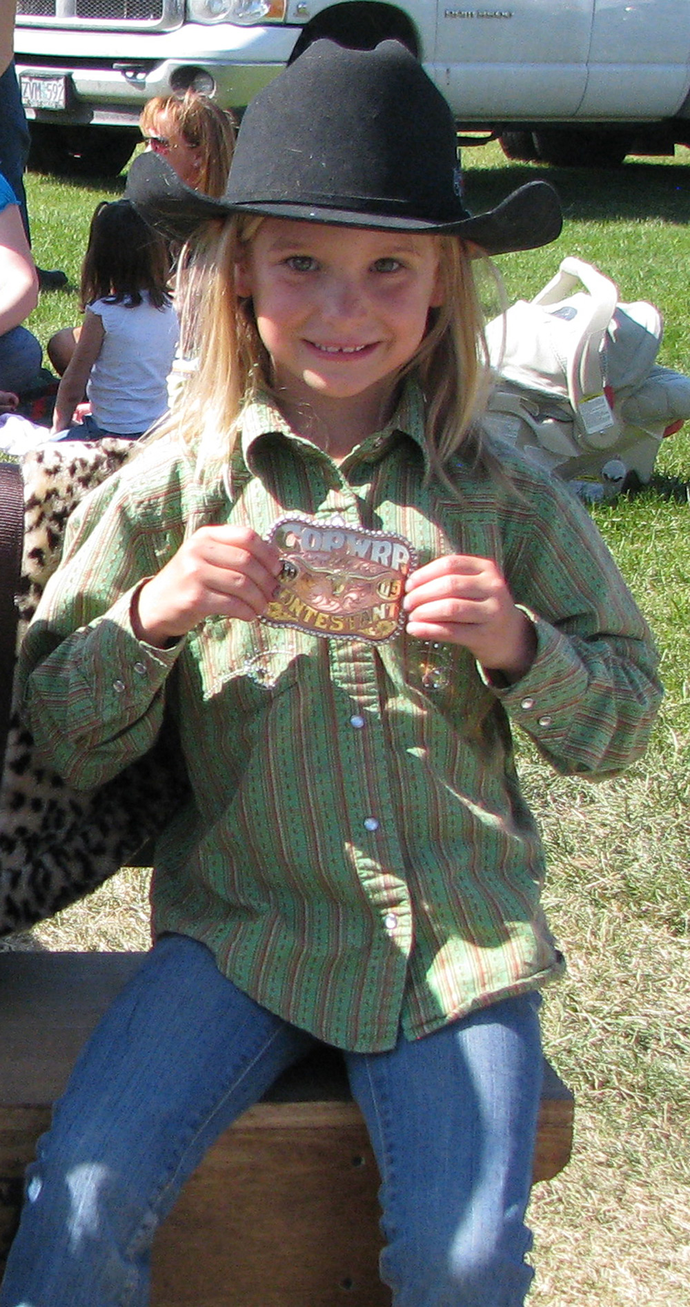 laura-all-smiles-with-buckle
